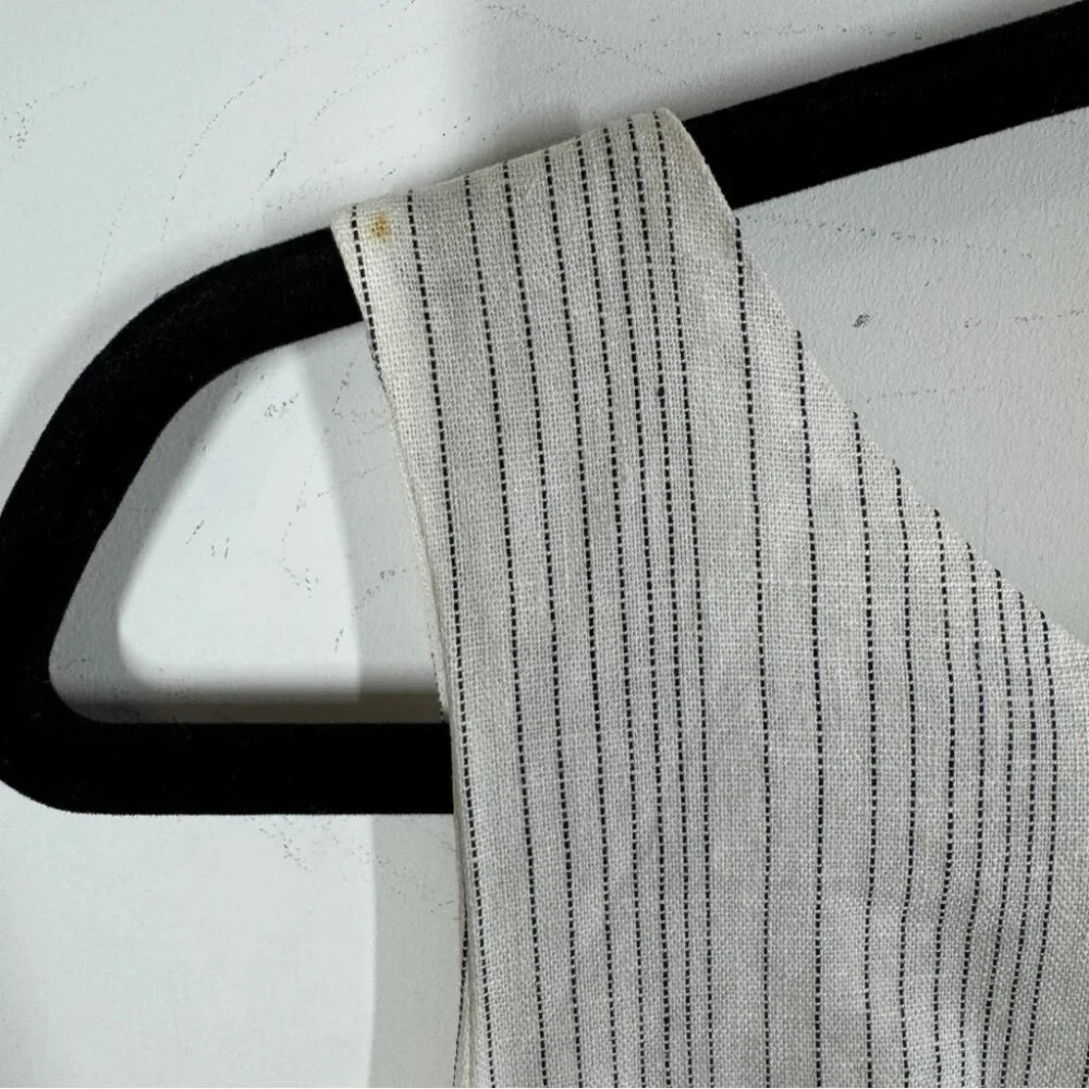Zino Jordan White Pinstripe Linen Vest Red Tie Detail Size 48 EU Chic Top - Picture 8 of 10